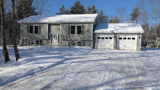 $415,000 | 4 Starkey Lane, South China, ME 04358