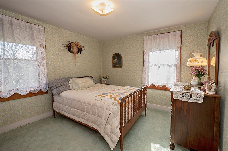 215 Teepee Road Canonsburg, PA 15317 - Photo 14 of 25 Gallery Image 14