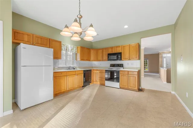 $345,000 | 65 Eagle Cove Lane, Unit 25B, St. Charles, MO 63303