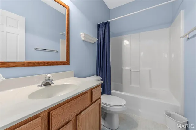 $345,000 | 65 Eagle Cove Lane, Unit 25B, St. Charles, MO 63303