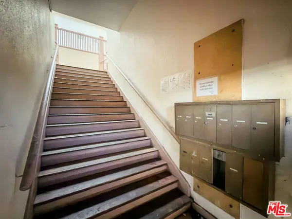 a view of entryway