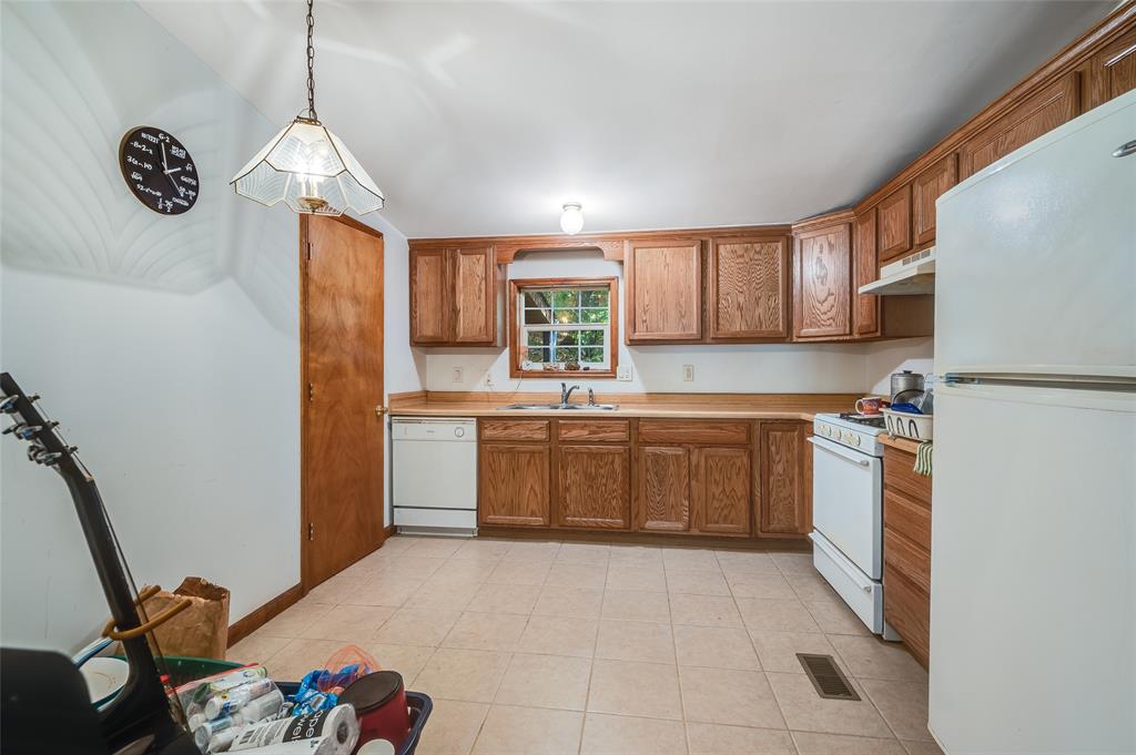 392 Camp Moneto Road Nashville, IN 47448 - Photo 13 of 50
