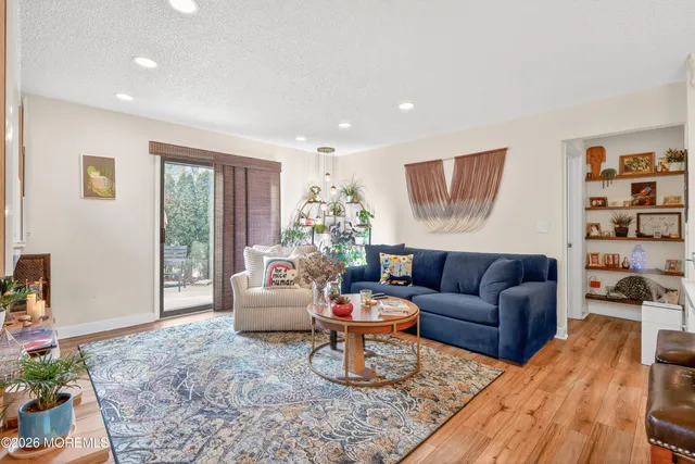 $320,000 | 400 Daisy Court, Jackson, NJ 08527