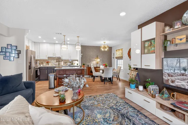 $320,000 | 400 Daisy Court, Jackson, NJ 08527