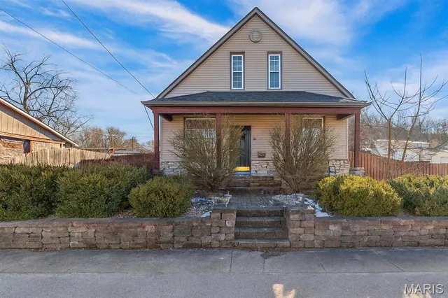 $185,000 | 108 South Long Street, Caseyville, IL 62232