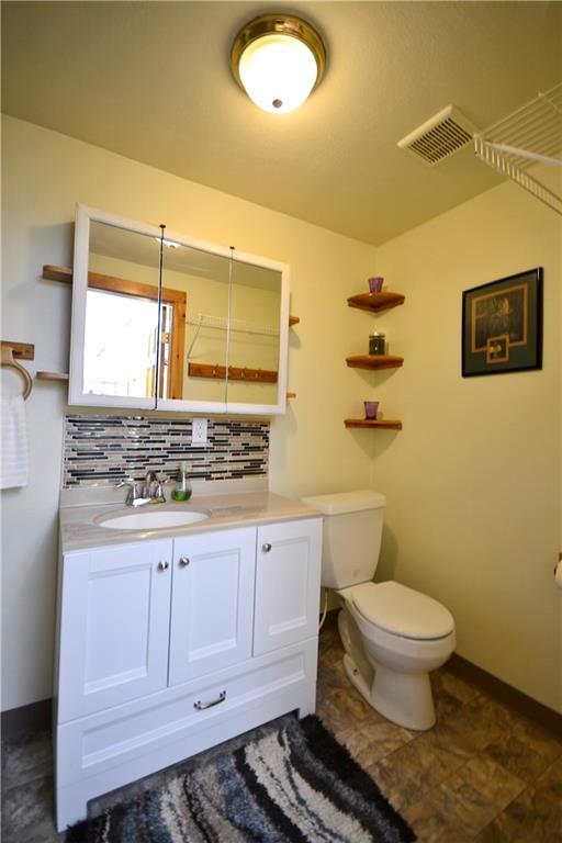 20 Cross Road Milbridge, ME 04658 - Photo 13 of 35 Nicely appointed main bathroom with...