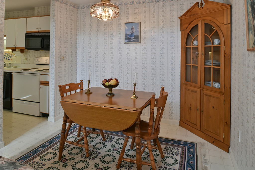 401 Old Country Road, Unit 401 Wenham, MA 01984 - Photo 13 of 24