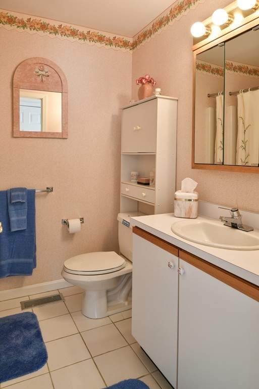 401 Old Country Road, Unit 401 Wenham, MA 01984 - Photo 16 of 24