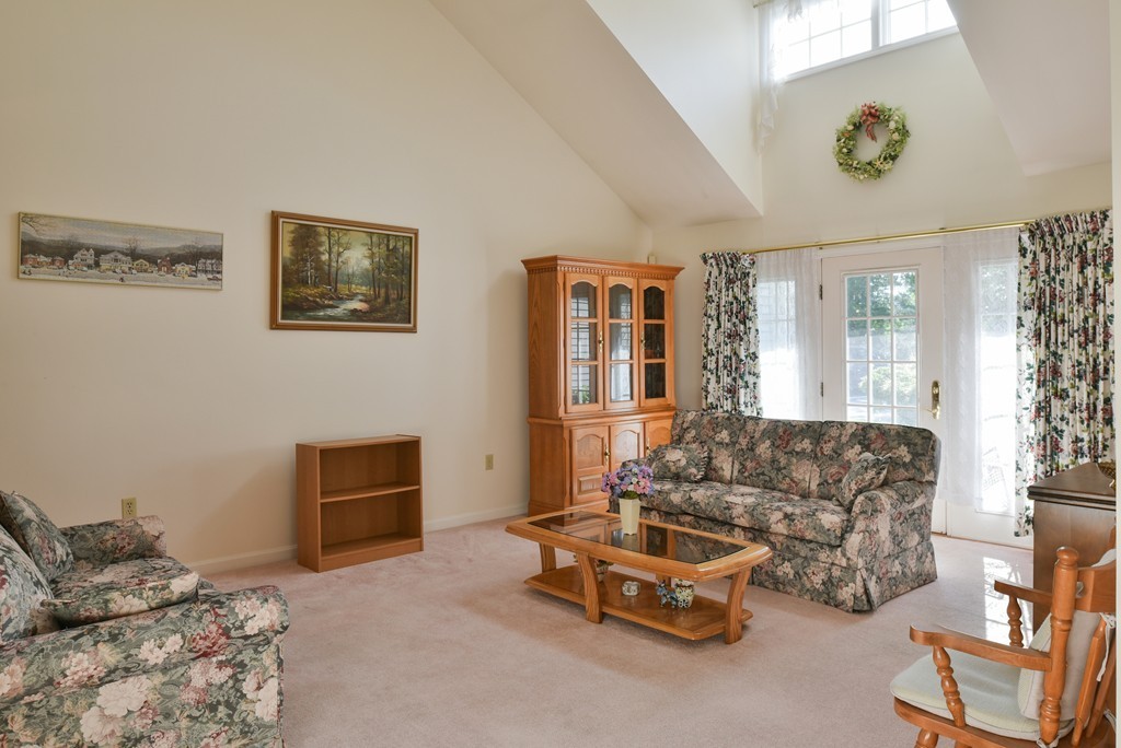 401 Old Country Road, Unit 401 Wenham, MA 01984 - Photo 4 of 24