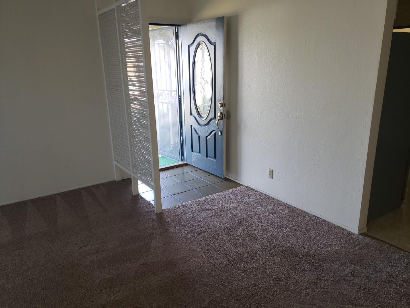 562 Leslie Drive Salinas, CA 93906 - Photo 5 of 21