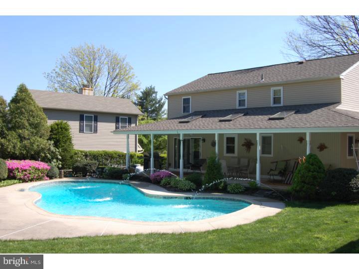 2909 Pheasant Run Road Audubon, PA 19403 - Photo 19 of 21 Exterior Back
