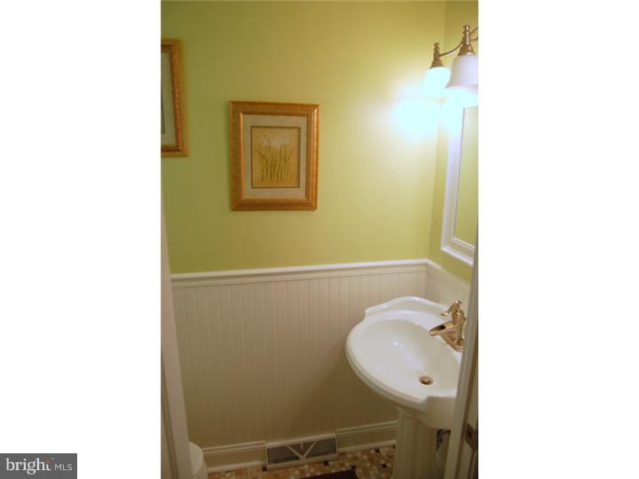 2909 Pheasant Run Road Audubon, PA 19403 - Photo 10 of 21 Bathroom