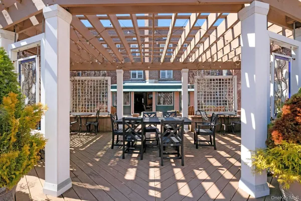 $329,000 | 101 Old Mamaroneck Road, Unit 2C5, White Plains, NY 10605
