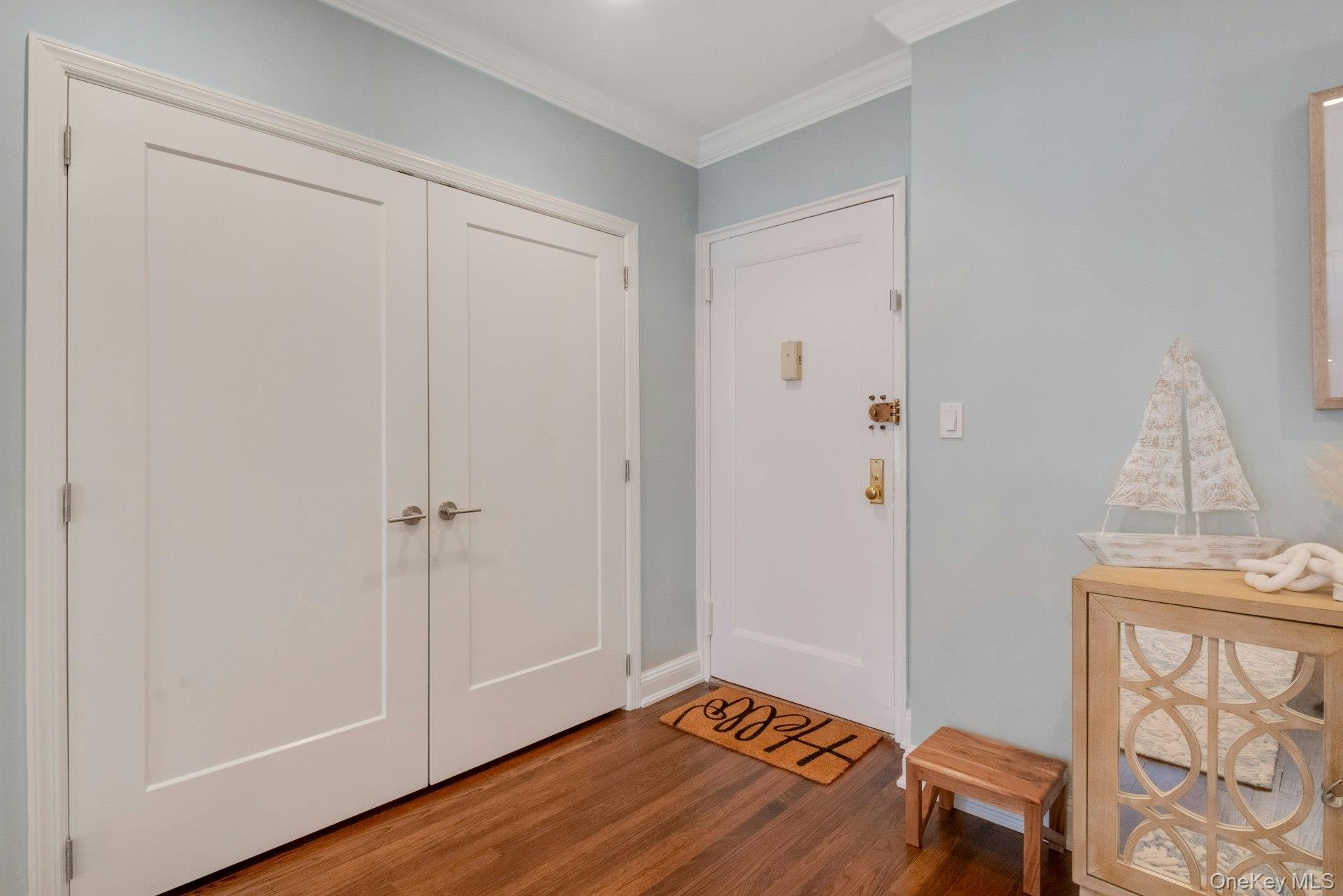 101 Old Mamaroneck Road, Unit 2C5 White Plains, NY 10605 - Photo 6 of 35 a view of room with window and wooden floor