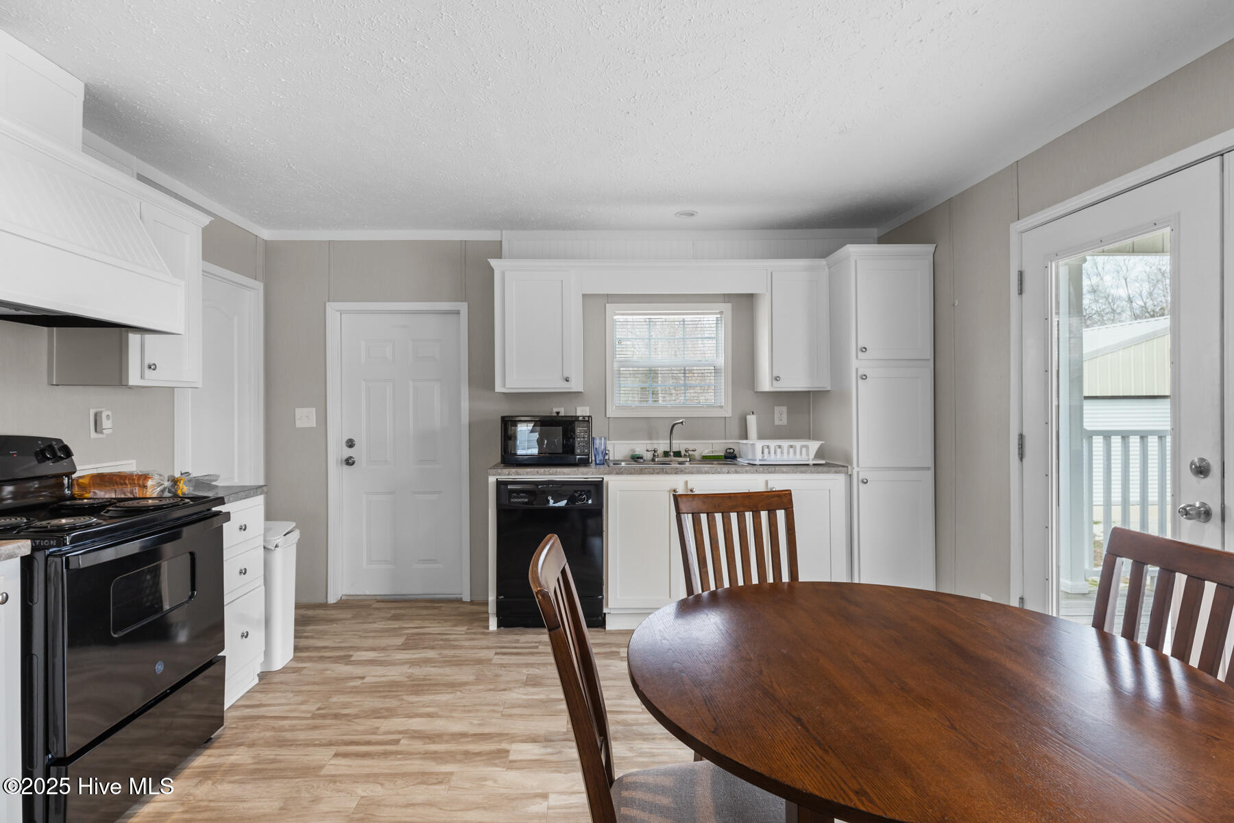 217 Blue Top Road Jacksonville, NC 28540 - Photo 5 of 23 bluetop-5