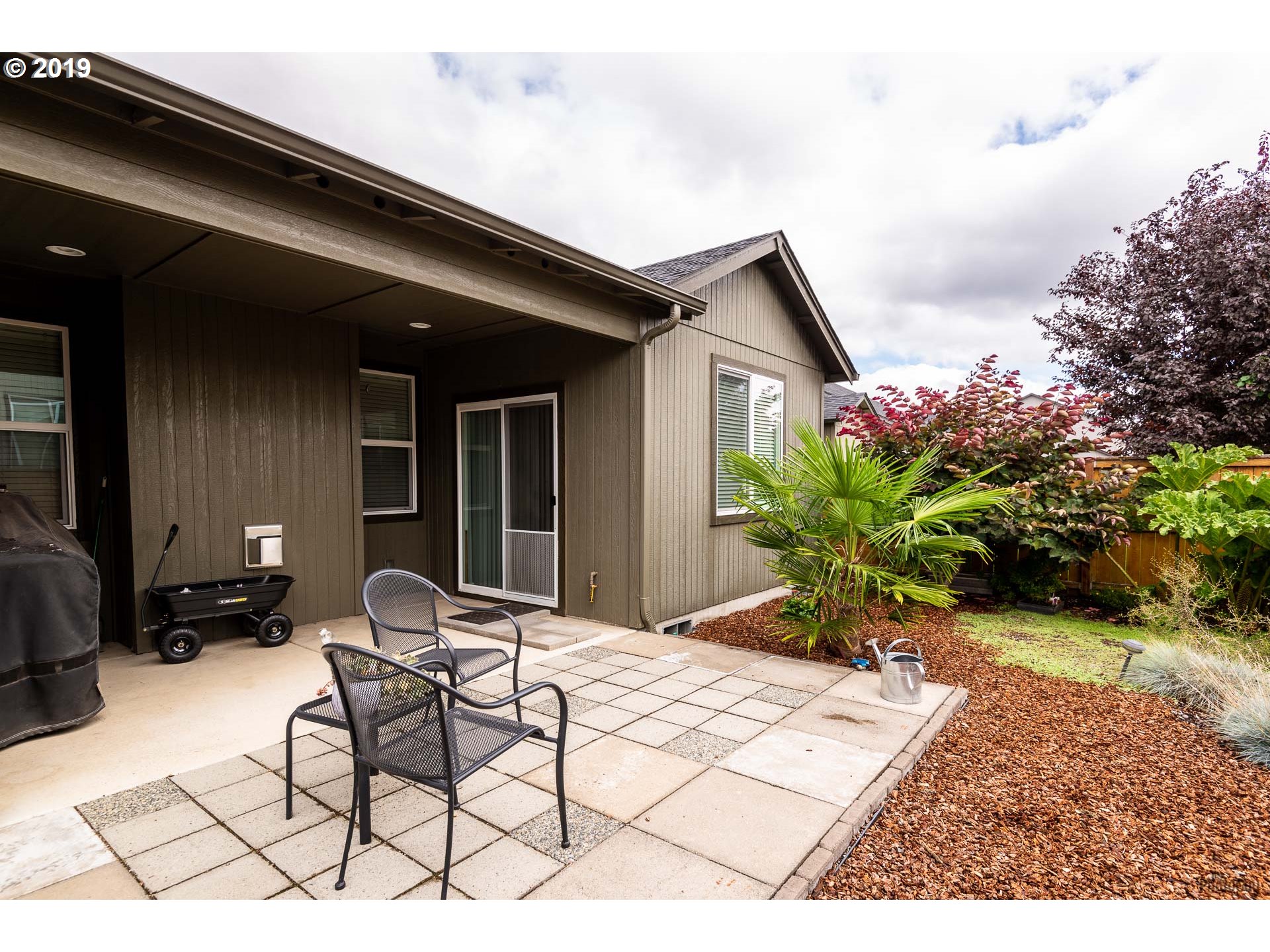 1856 Adelman Loop Eugene, OR 97402 - Photo 26 of 28 Gallery Image 26