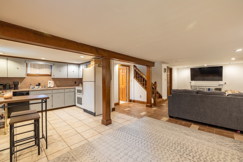 9 Herrick Road Peabody, MA 01960 - Photo 20 of 41