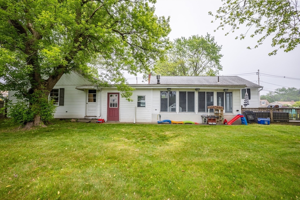 9 Herrick Road Peabody, MA 01960 - Photo 35 of 41