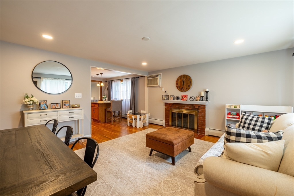 9 Herrick Road Peabody, MA 01960 - Photo 4 of 41