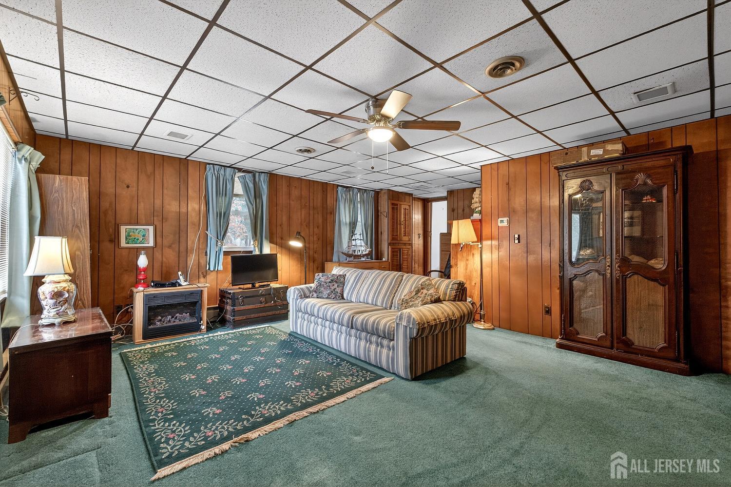 21 Pine Street Old Bridge, NJ 08857 - Photo 12 of 31 a living room with furniture