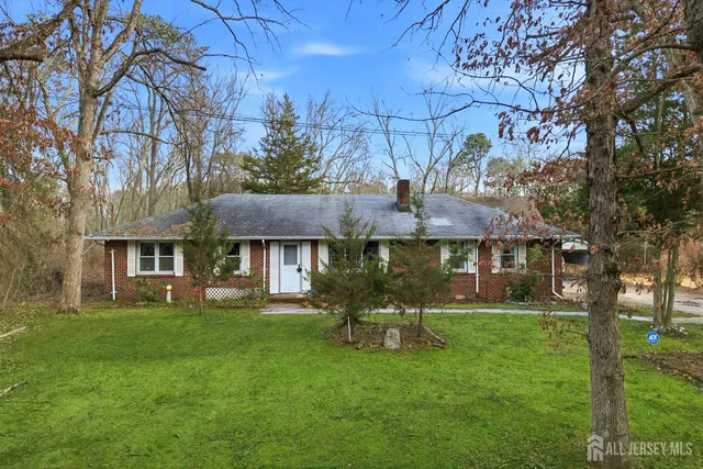 $725,000 | 21 Pine Street, Old Bridge, NJ 08857