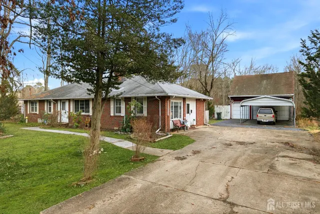 $725,000 | 21 Pine Street, Old Bridge, NJ 08857