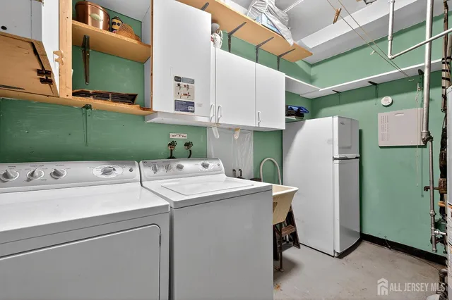 $725,000 | 21 Pine Street, Old Bridge, NJ 08857