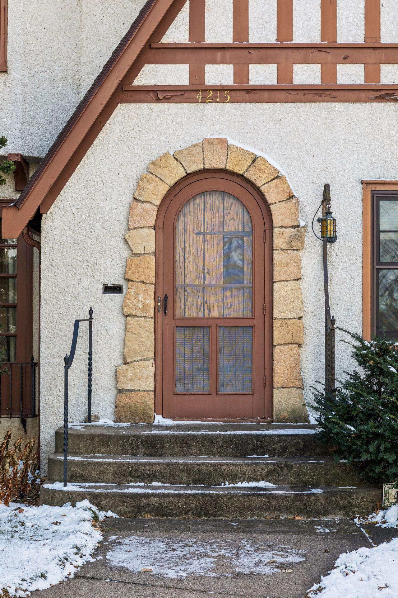 4215 Morningside Road Edina, MN 55416 - Photo 3 of 48