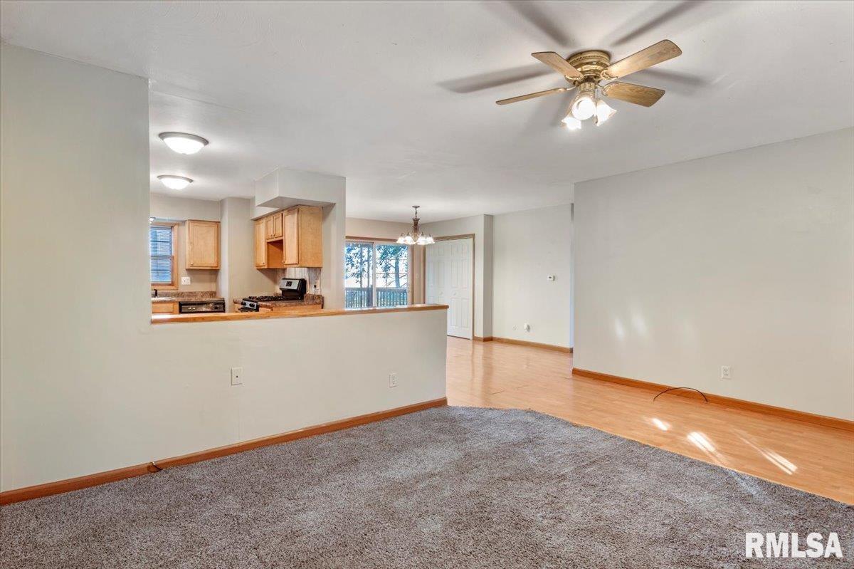 5 Somerset Road Springfield, IL 62711 - Photo 4 of 32 Gallery Image 4