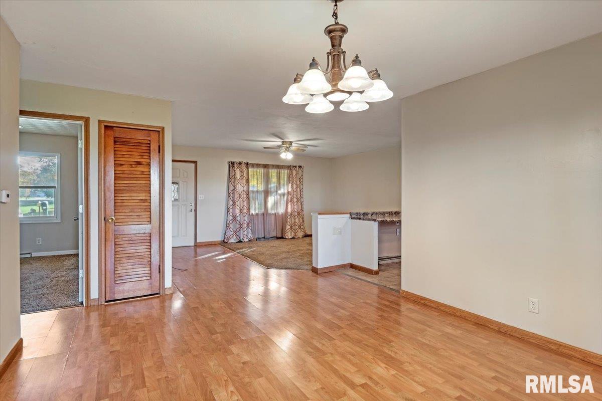 5 Somerset Road Springfield, IL 62711 - Photo 9 of 32 Gallery Image 9
