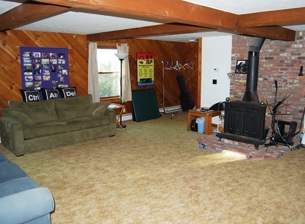 17 Faulkner Hill Road Acton, MA 01720 - Photo 18 of 25 a view of a children room