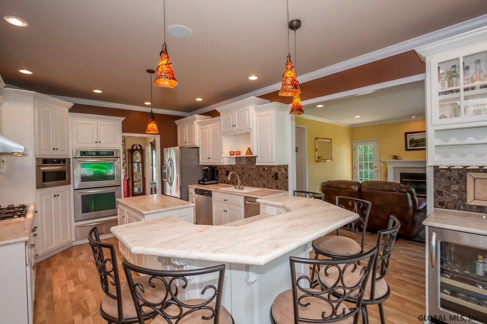 12 Worthington Road Schenectady, NY 12303 - Photo 5 of 46 Photo 5