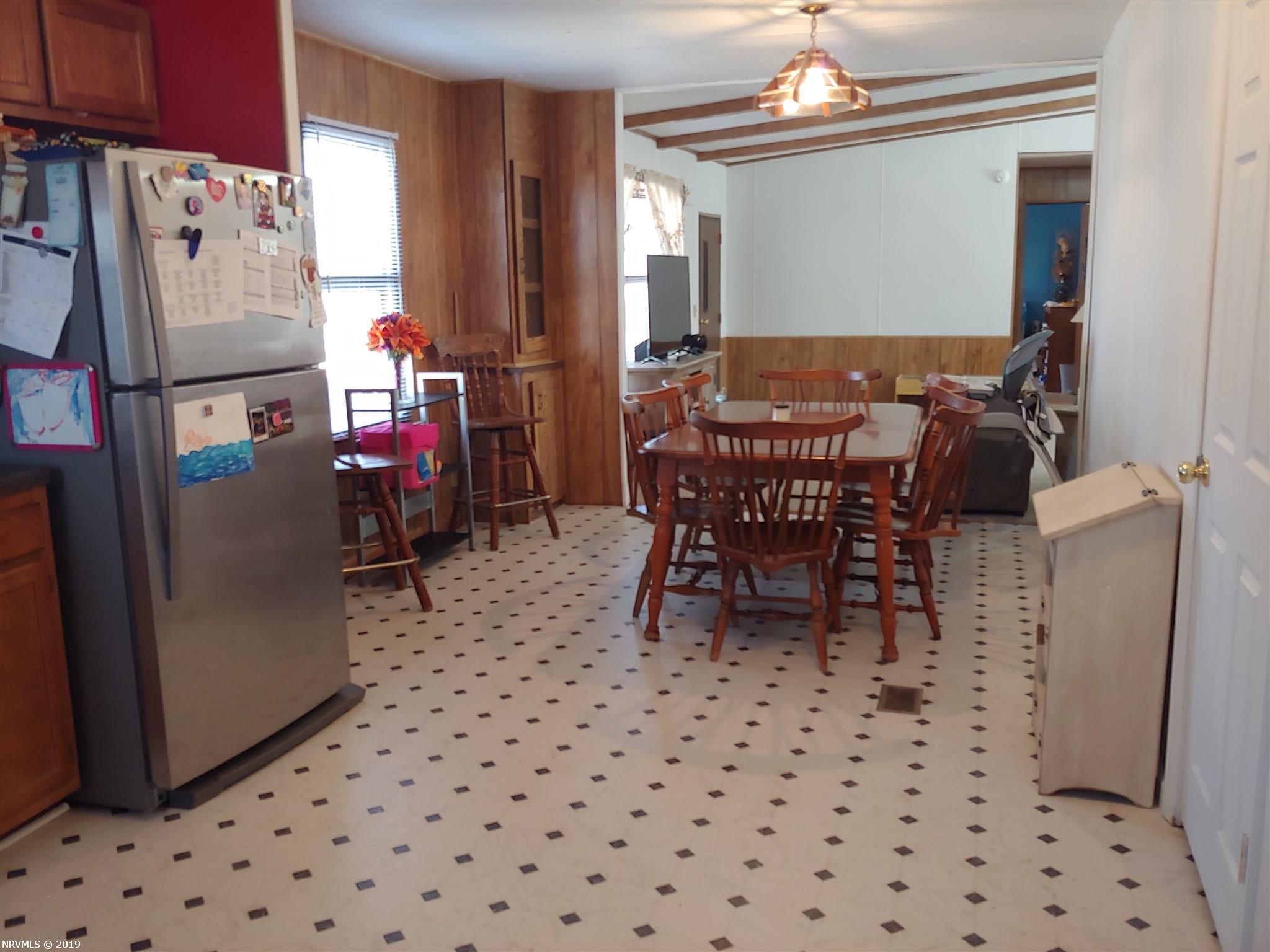 3907 North Fork Road Elliston, VA 24087 - Photo 11 of 26 Gallery Image 11