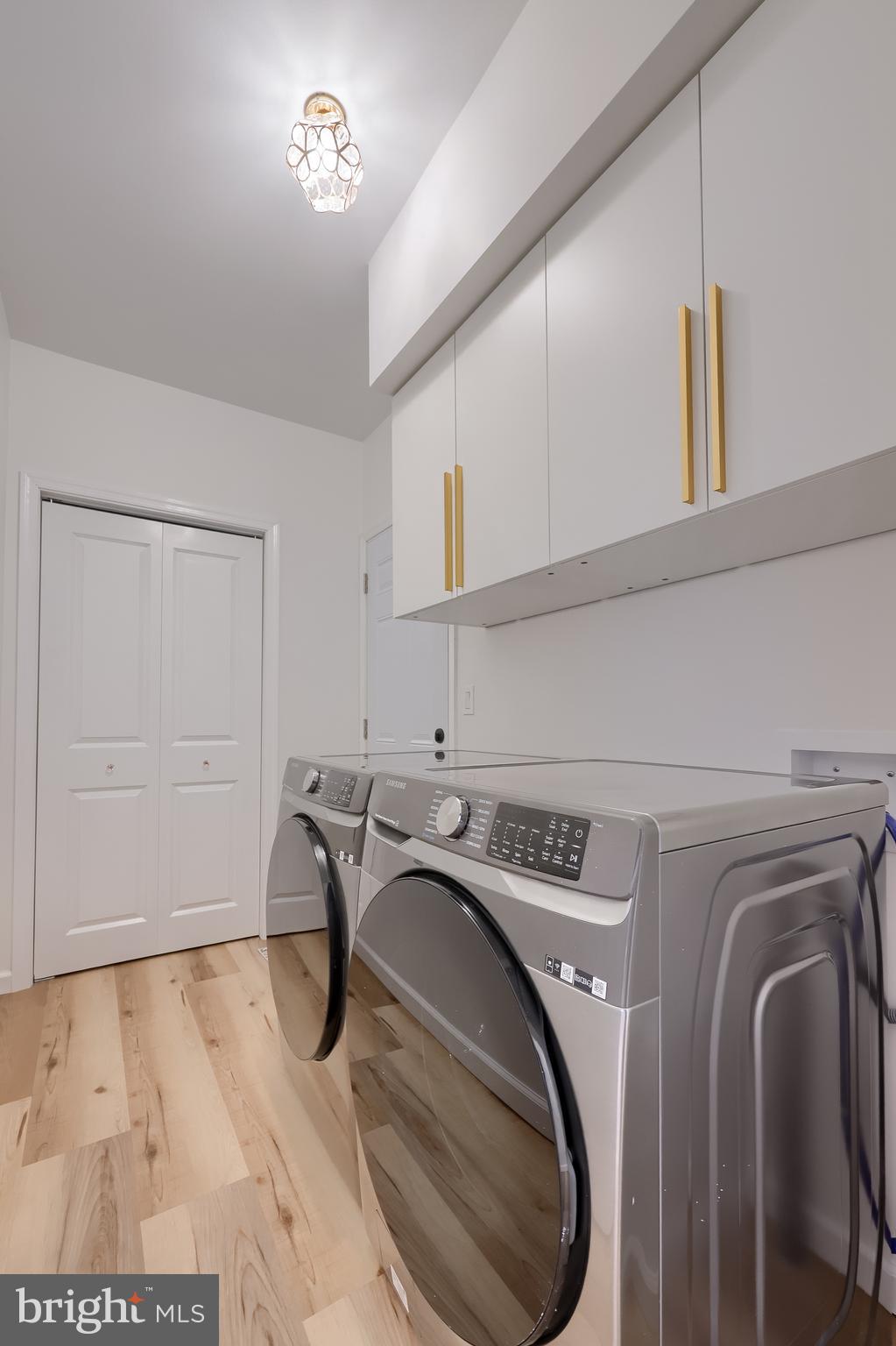 701 Colony Drive Palmyra, PA 17078 - Photo 31 of 51 a utility room with dryer and washer