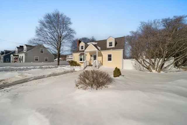 $649,900 | 26 Bartholomew Terrace, Peabody, MA 01960