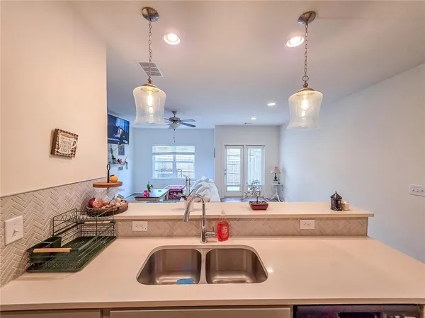 $2,100 | 5786 Calle Vista Drive, Lithonia, GA 30058