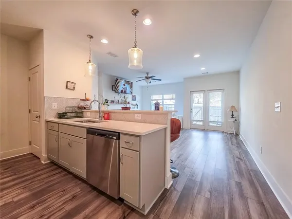 $2,100 | 5786 Calle Vista Drive, Lithonia, GA 30058