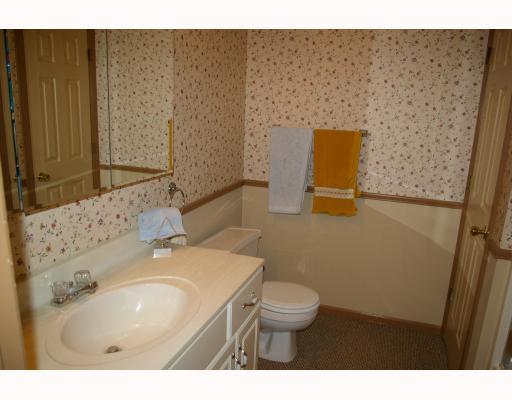 2850 Edgecliff Road, Unit 29 Lower Burrell, PA 15068 - Photo 6 of 7 Master Bath/Spa.