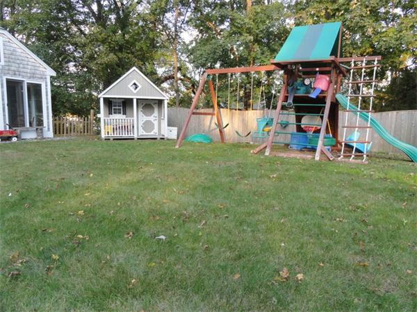 79 Captain Peirce Road Scituate, MA 02066 - Photo 21 of 28 Gallery Image 21