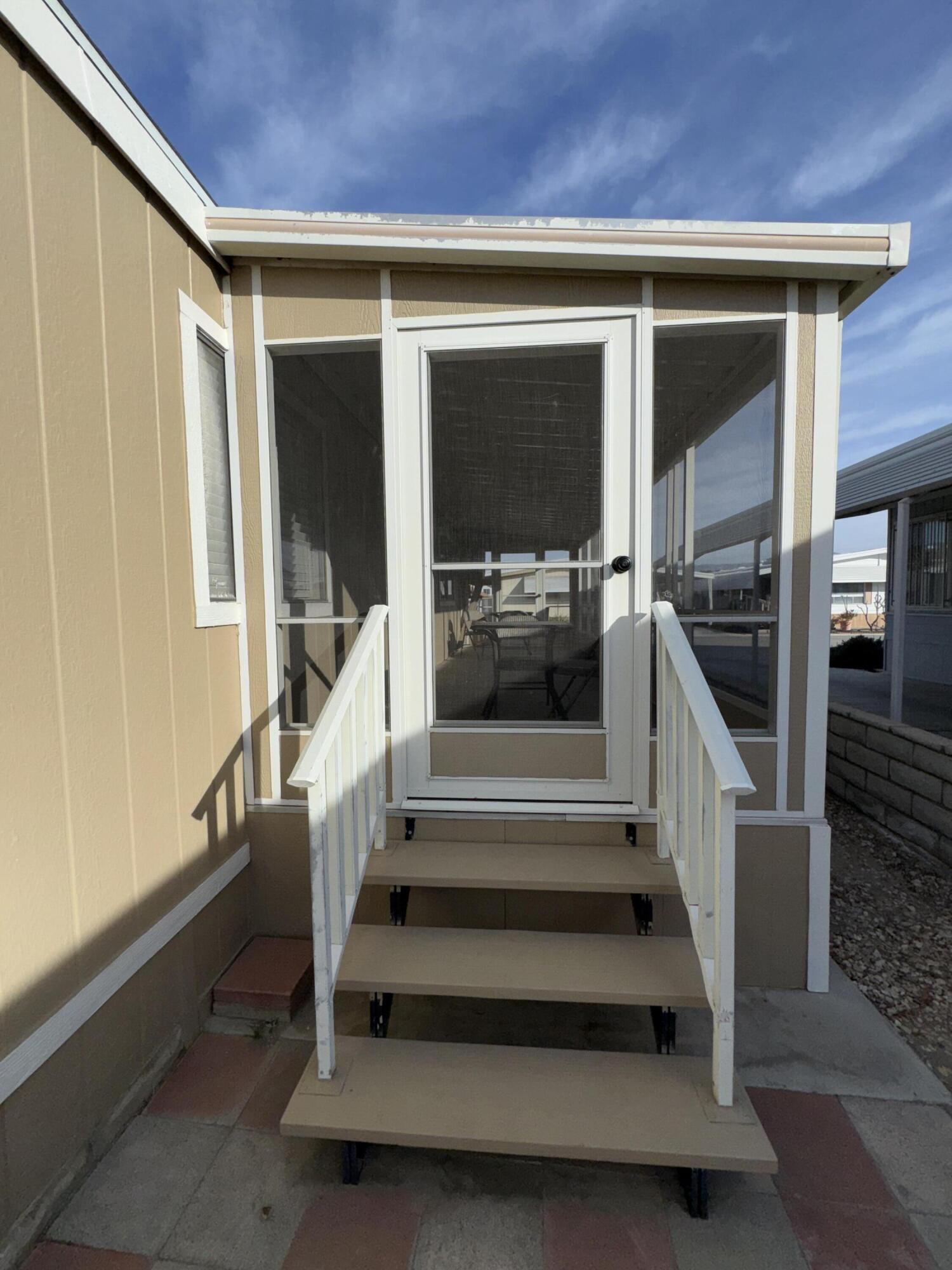 46618 Madison Street, Unit 153 Indio, CA 92201 - Photo 16 of 47 Back steps