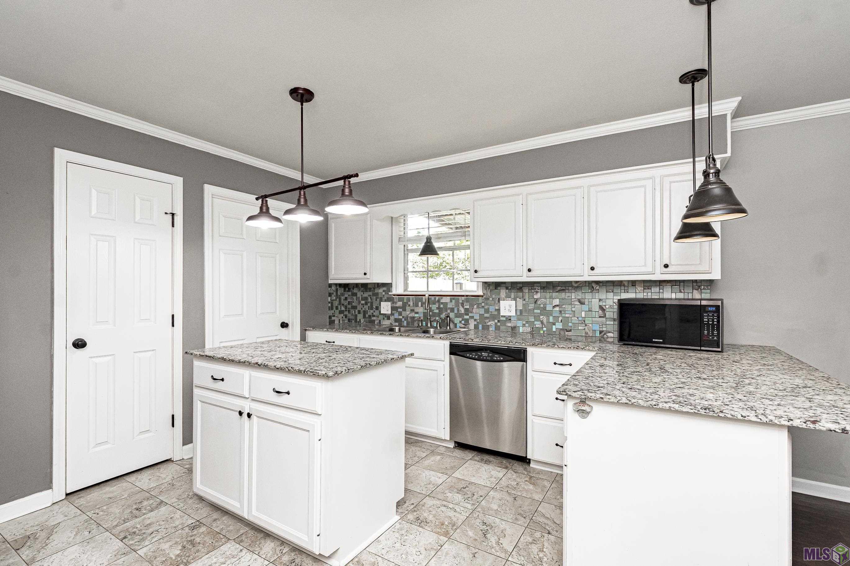 16135 Batavia Avenue Baton Rouge, LA 70817 - Photo 10 of 22 Gallery Image 10
