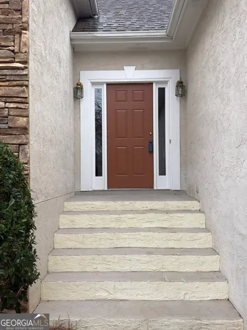 a house view with a outdoor space