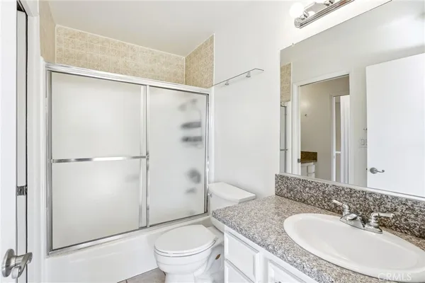 $3,495 | 11311 Tampa Avenue, Unit 21, Porter Ranch, CA 91326