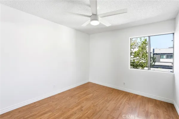 $3,495 | 11311 Tampa Avenue, Unit 21, Porter Ranch, CA 91326