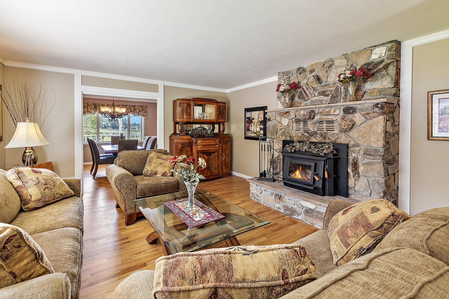 744 Upper Applegate Road Jacksonville, OR 97530 - Photo 6 of 81 44_UA_44_mls