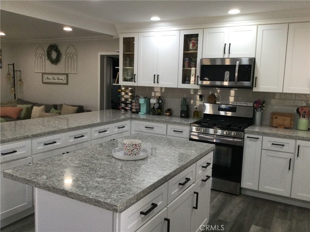9214 53rd Street Riverside, CA 92509 - Photo 6 of 24 Gallery Image 6