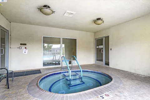 $194,000 | 3263 Vineyard Avenue, Unit 62, Pleasanton, CA 94566
