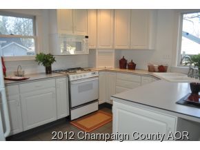 914 West Hill Street Champaign, IL 61821 - Photo 2 of 24