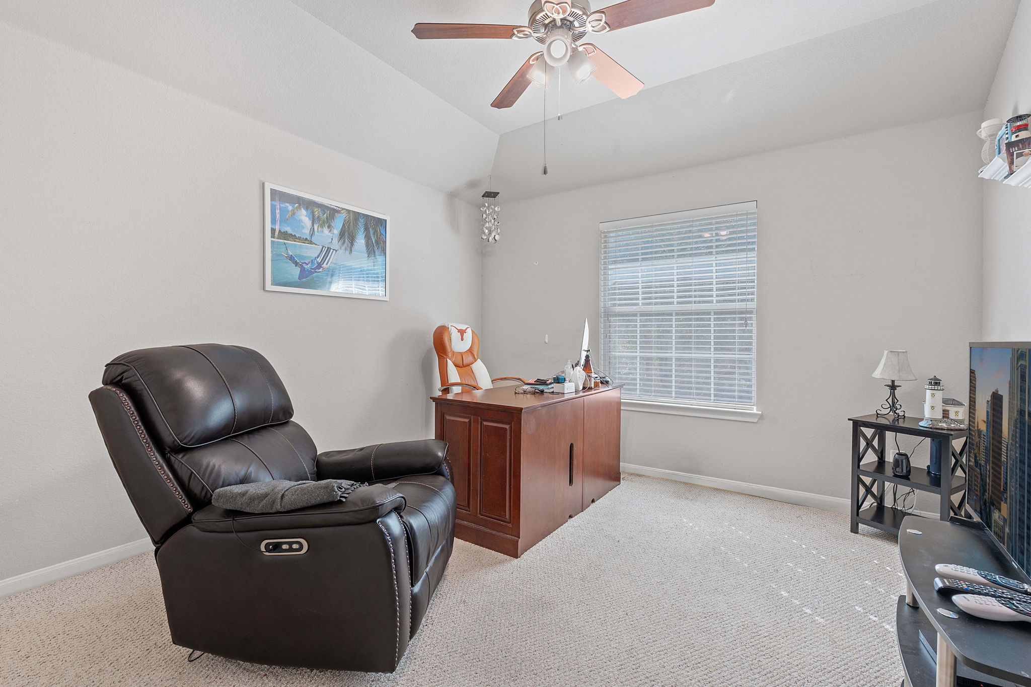 1024 Portchester Castle Path Pflugerville, TX 78660 - Photo 14 of 40 a living room with furniture and window