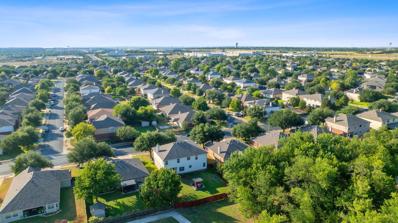 1024 Portchester Castle Path Pflugerville, TX 78660 - Photo 31 of 40 Aerial view of residential area